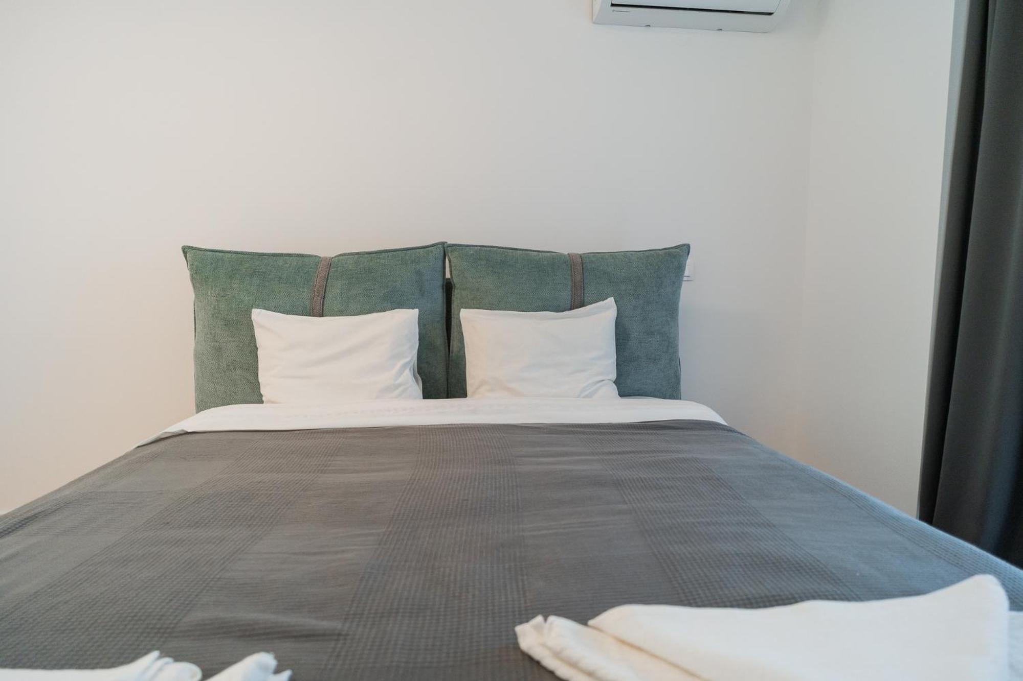 Lagoon Park Apartments With Beach View Bucharest Exterior photo