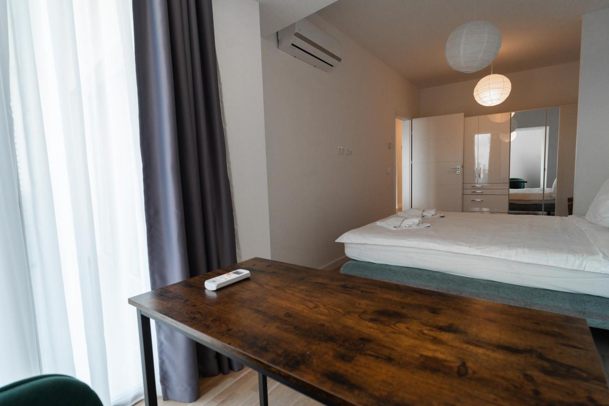 Lagoon Park Apartments With Beach View Bucharest Exterior photo